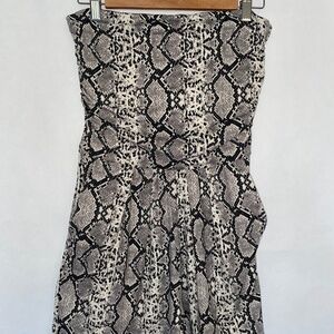Haley & June Strapless Snakeskin Print Romper size Medium EUC
